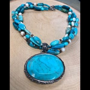 Barse turquoise stone necklace